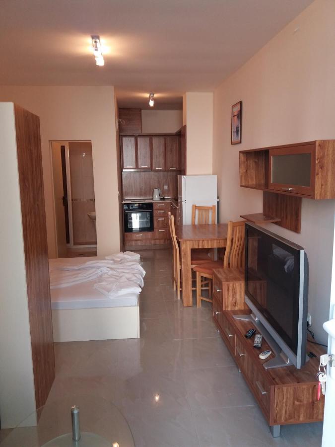 Golden Sea View Apartments 1 เปาโมเรีย ภายนอก รูปภาพ