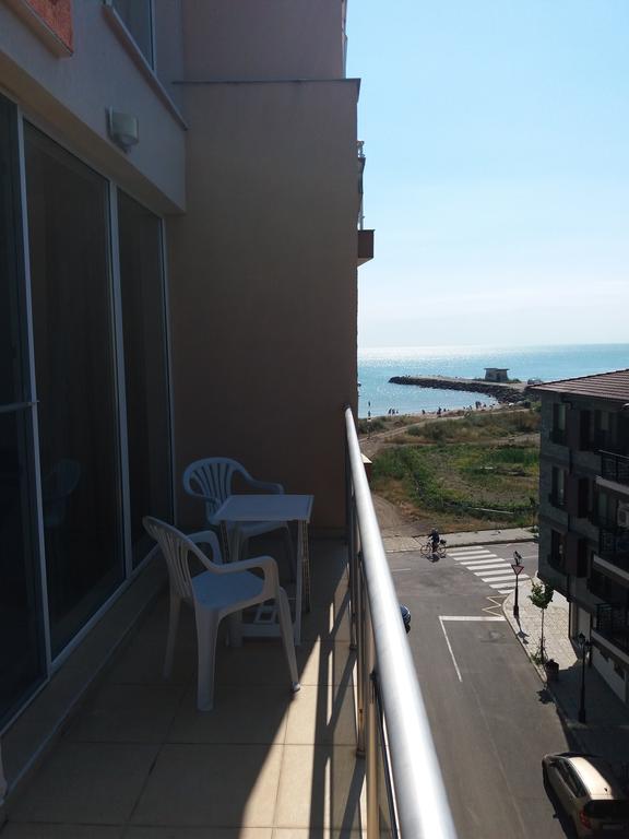 Golden Sea View Apartments 1 เปาโมเรีย ภายนอก รูปภาพ
